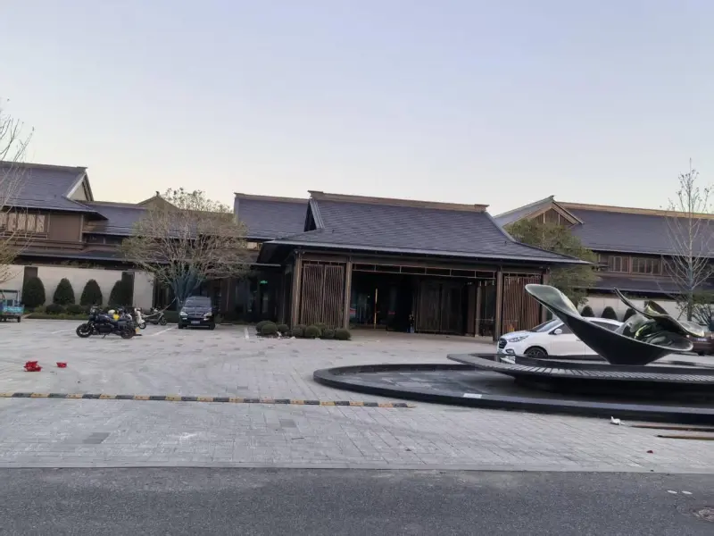 ब्लूवे हॉटेल जलतरण तलाव प्रकल्प: रनक्वान कैयुआन मिंगटिंग (लाँगवू टी टाउन शाखा)